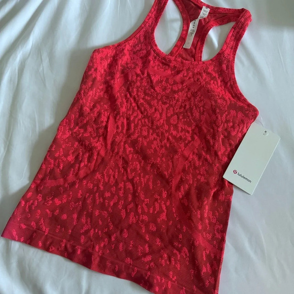lululemon athletica Tops - 🆕❤️ Lululemon Swiftly Tech Racerback 2.0 - Camo Cover Red Rock Flare